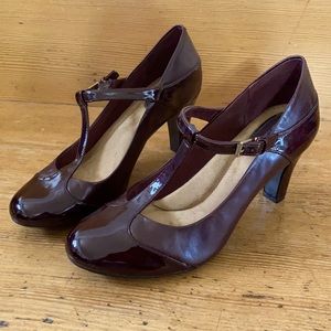 T-strap Giani Bernini heels